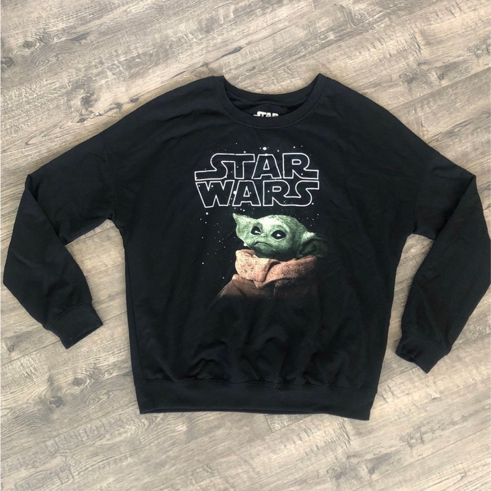 Star Wars Black Sweatshirt with Baby Yoda adult medium